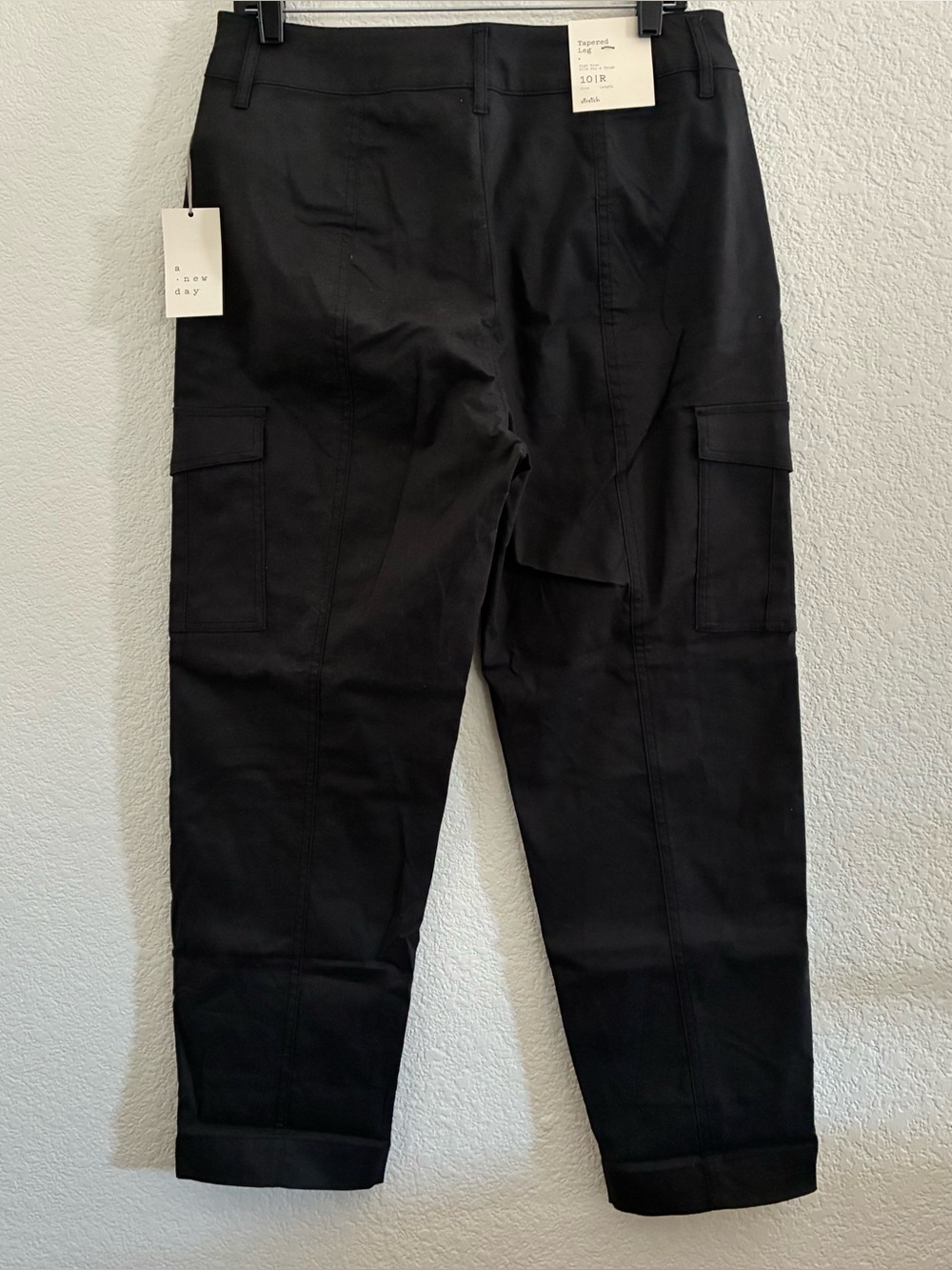 A New Day Target Cargo Pants
NWT
Black Stretch
Size 10 - Picture 6 of 9